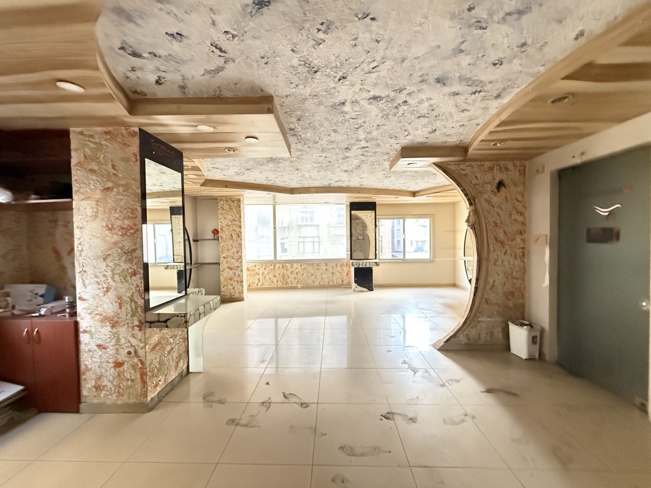 Коммерческое помещение в Тарсусе - MERCOCP