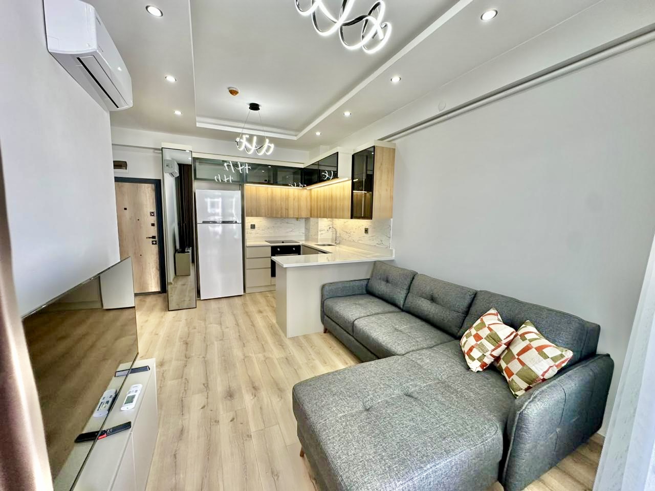 1+1 furnished apartment in a new complex in Tece , Mersin - Aa580741