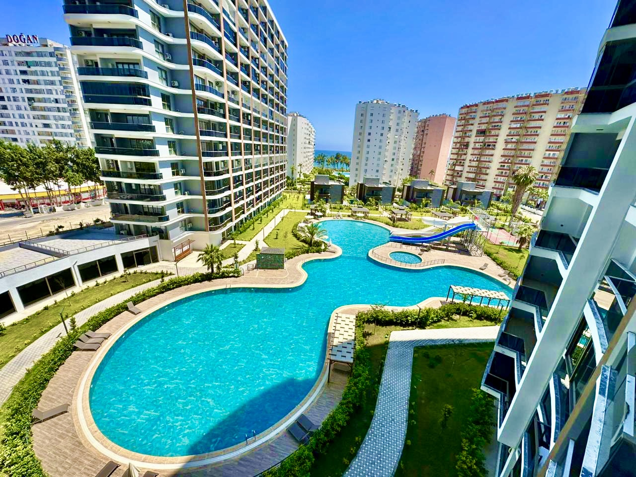 1+1 apartment in a premium complex in Mersin, Tomük - Aad701138