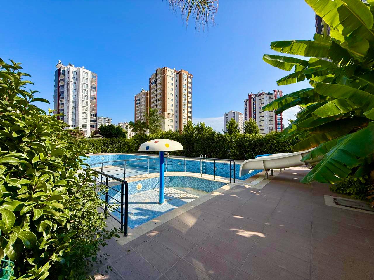 Большая квартира 5+1 в Мезитли, Мерсин - Asft5110v