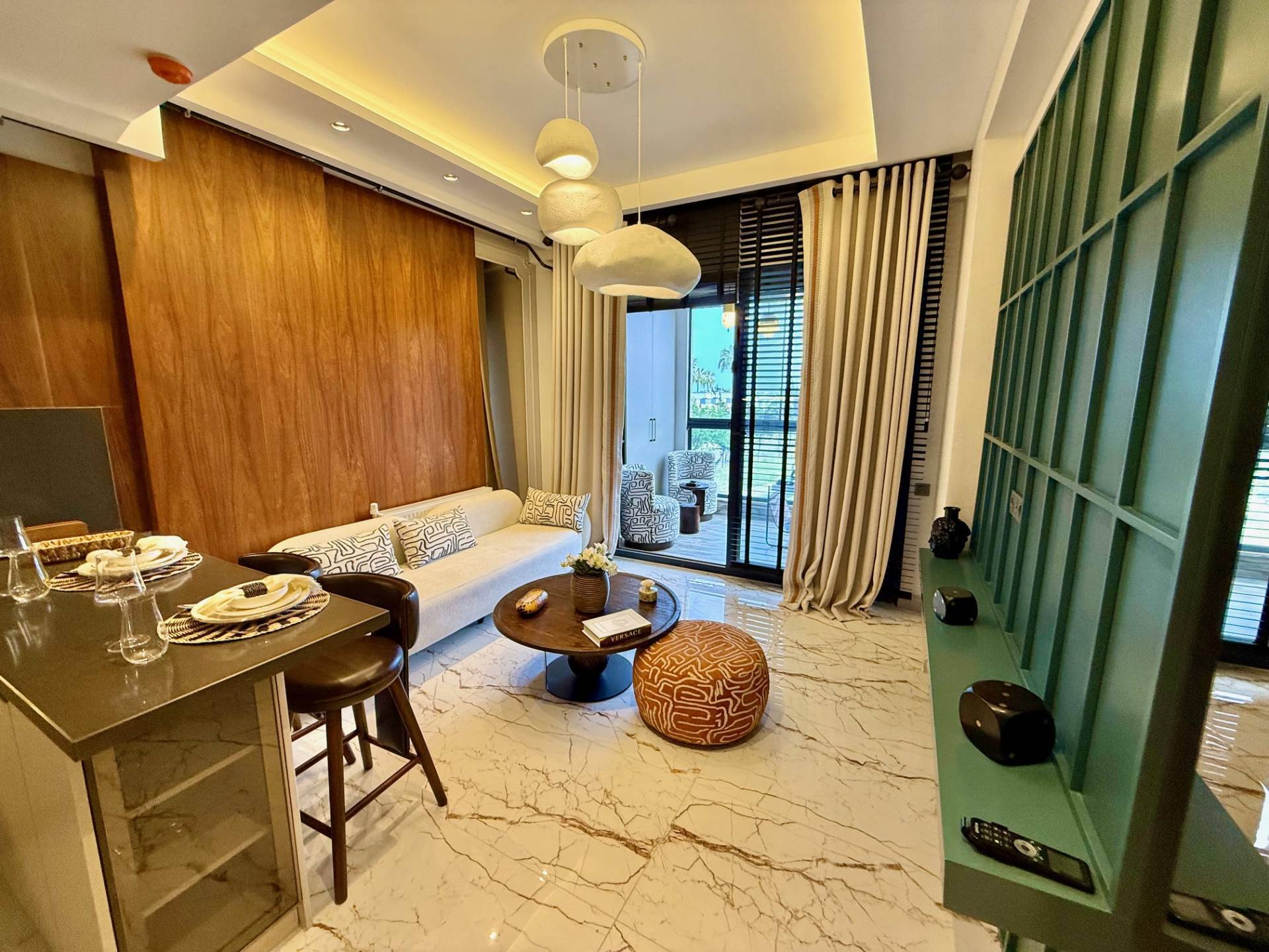 Premium class on the first line in Mersin, 1+1 apartments - Ft75179v