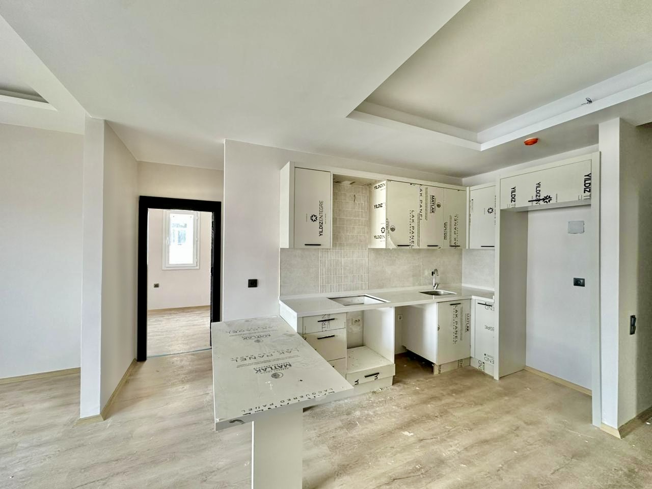 2+1 apartment in a new premium complex in Mersin, Tomuk - Na852109