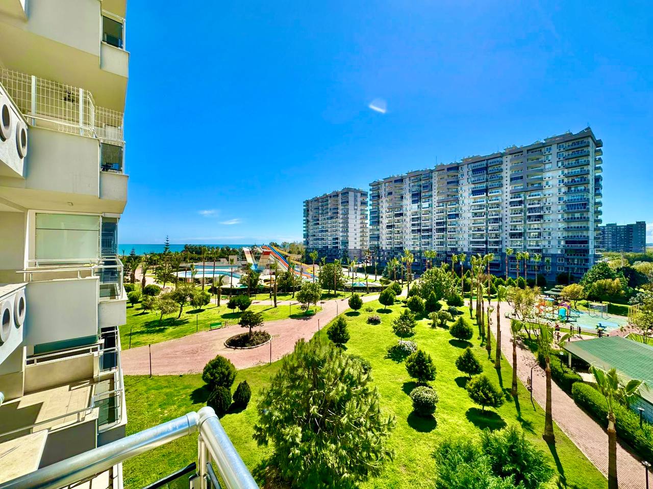 Квартира 3+1 с мебелью и видом на море в Чешмели, Мерсин - SR125253w