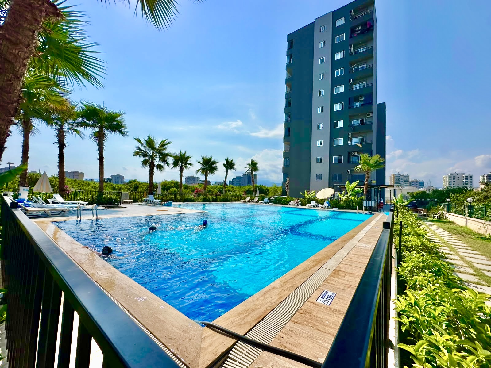 New large 1+1 apartments in Mersin, Cesmeli - SMR001v