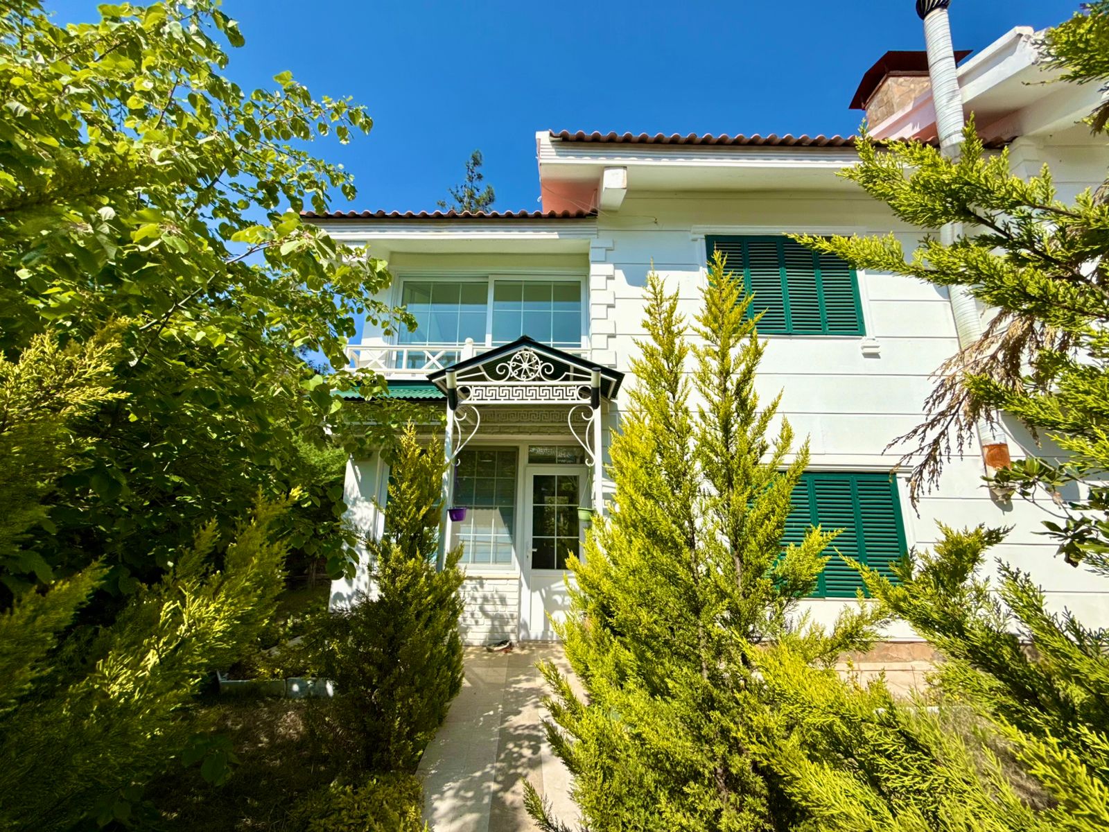 Villa Lux with furniture in the reserved zone in the mountains of Mersin - FT75187