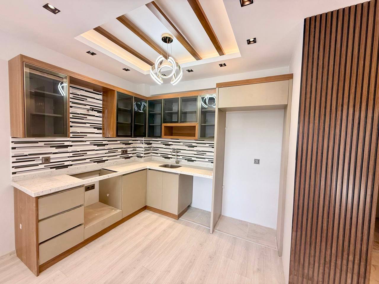 Apartment 1+1 in Tomyuk, Mersin - ft75196