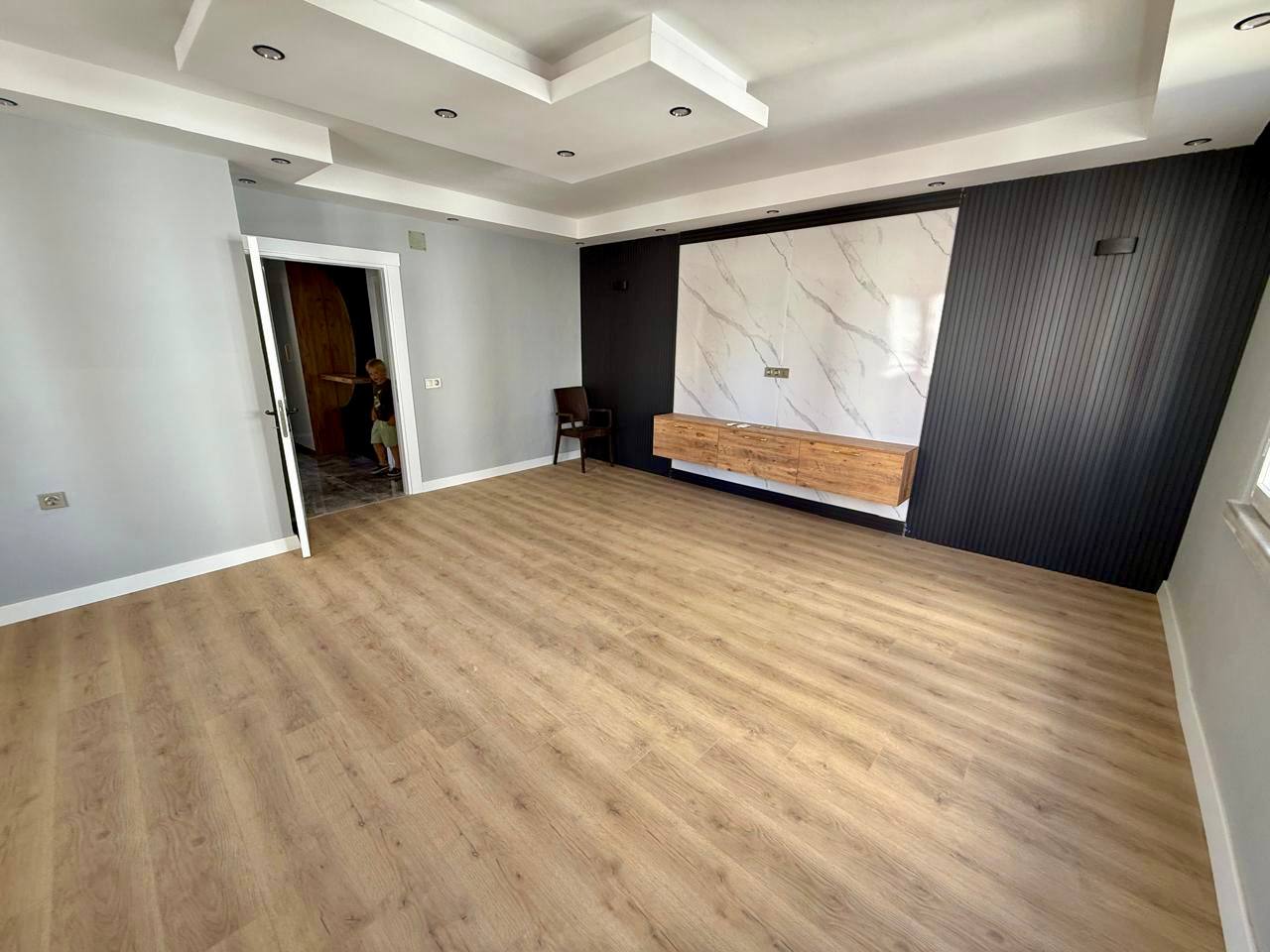 3+1 Apartment with Renovation in Mezitli, Mersin - Ft75206v