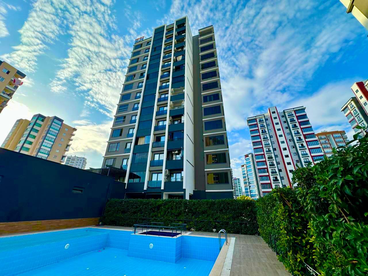 2+1 apartment with excellent renovation in Mezitli, Mersin - As211113v