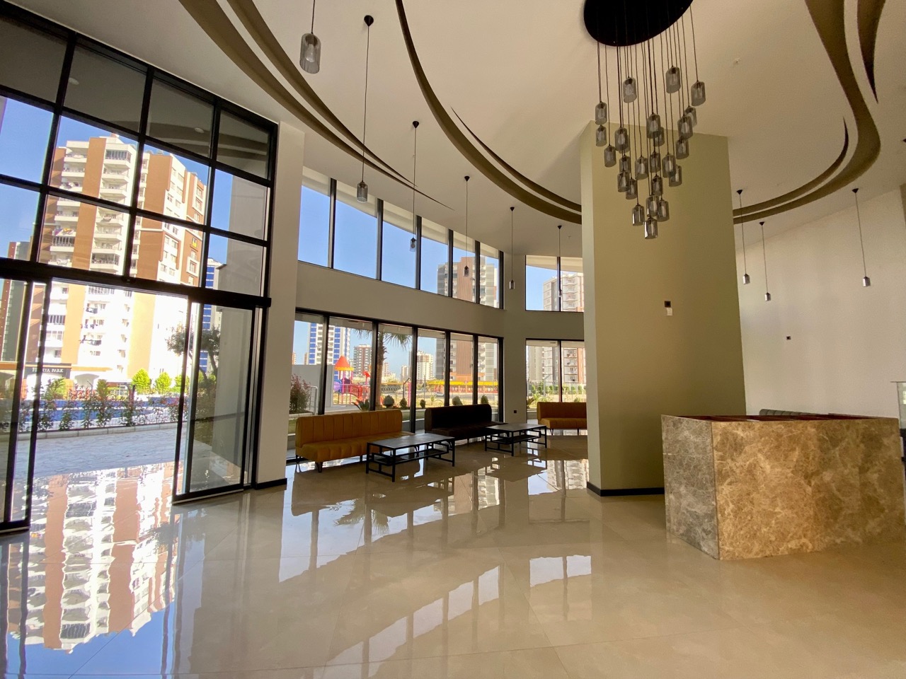 Mersin Mezitli'de lüks site içinde 2+1 daire - S12862