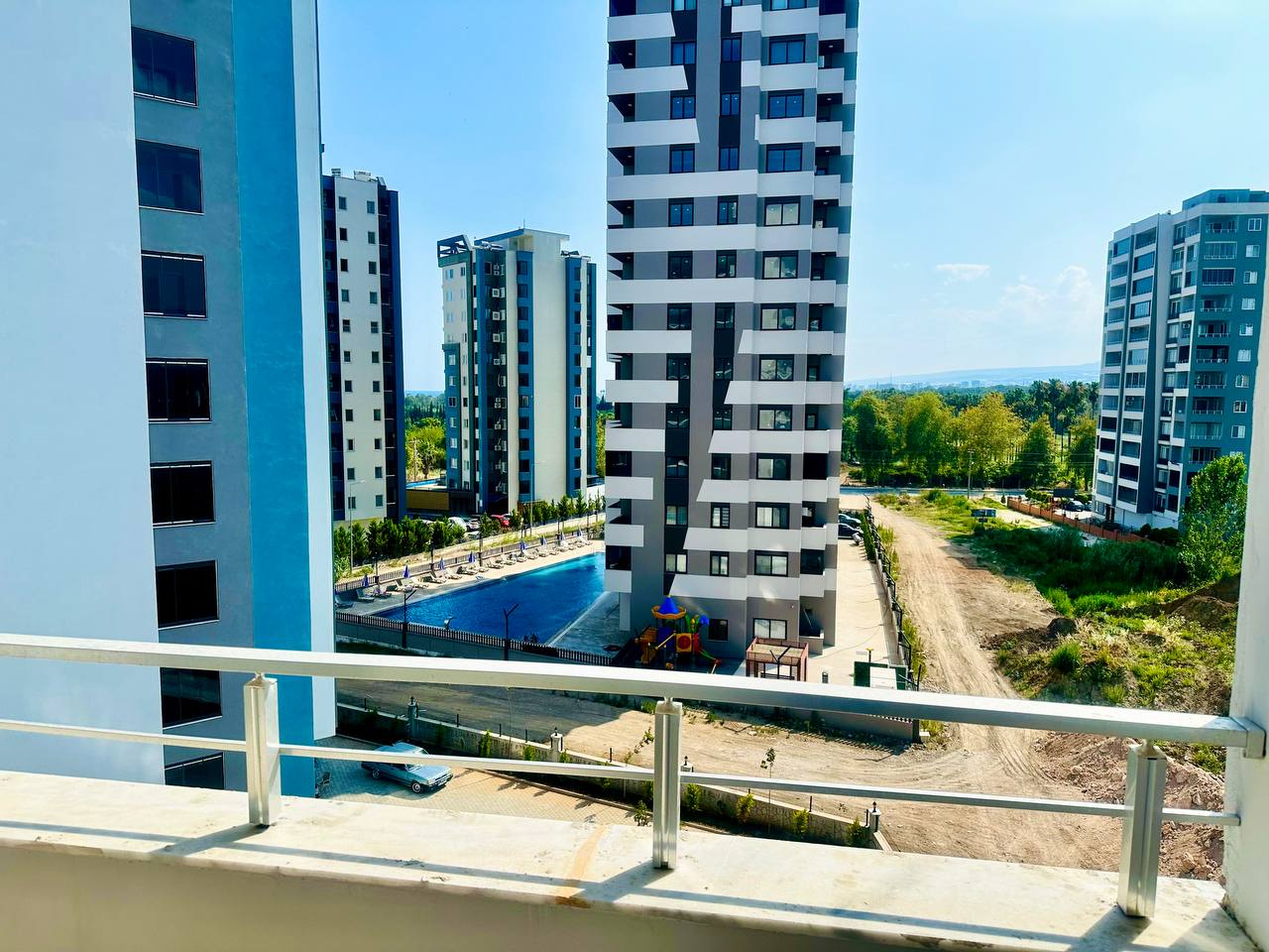 Apartment 1+1 with large terrace in Mersin, Arpacbakhsis - SK1135