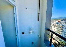 Aa805301w22_original