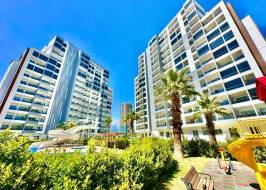 lavinyaastoria01_original