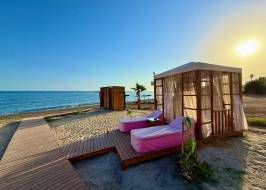 Arpaçbakhşış ist ein Strandviertel in Mersin in Meeresnähe. Foto 27