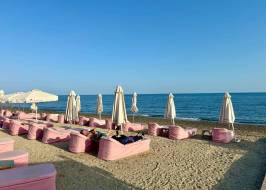 Arpaçbakhşış ist ein Strandviertel in Mersin in Meeresnähe. Foto 28