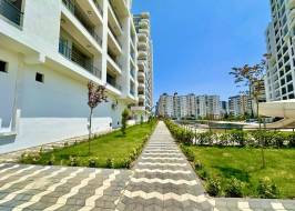 Ein großzügiger Komplex in Mersin, Tece. 2+1 Apartments – Con22 – Foto 75