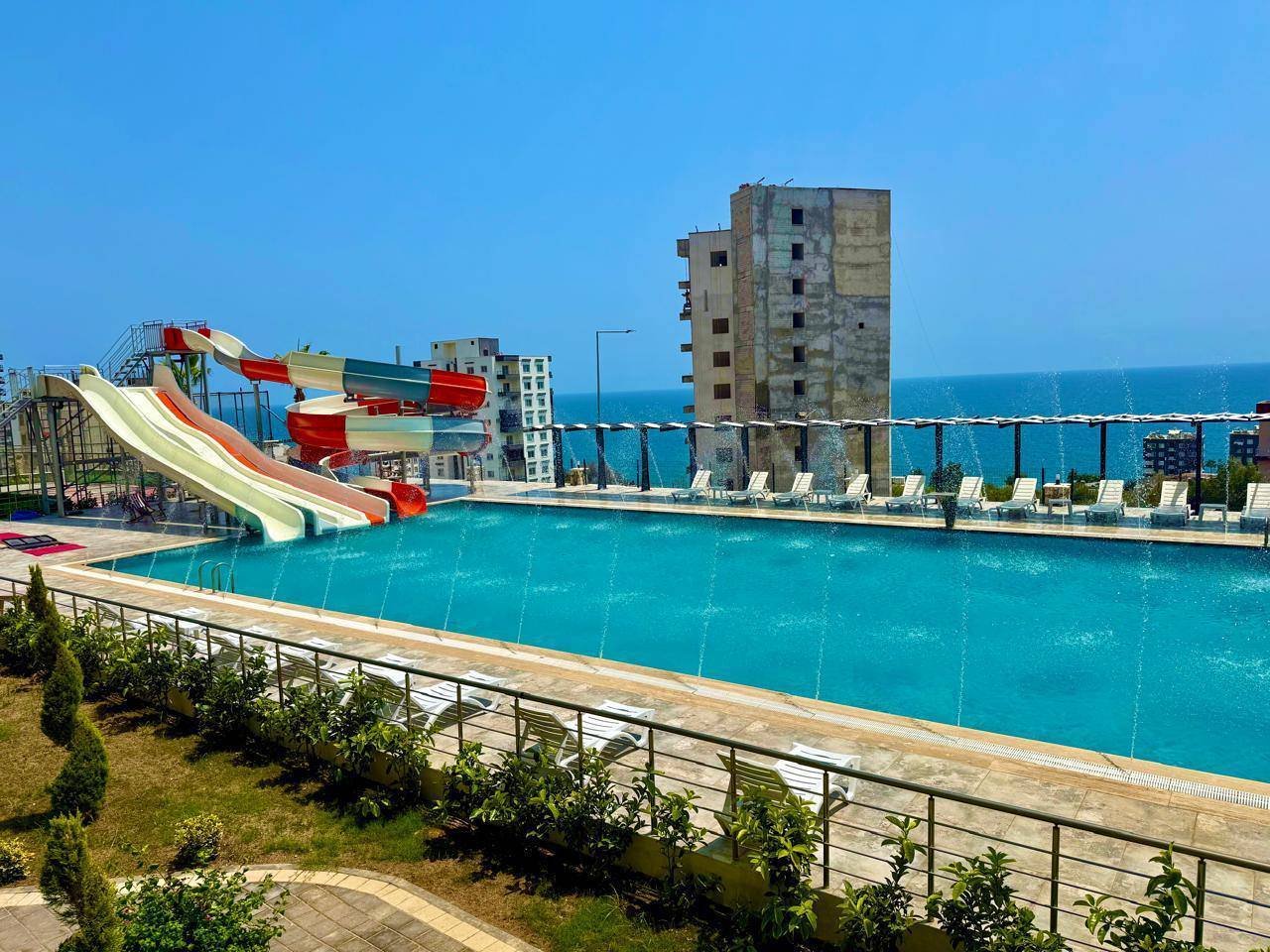 Mieszkanie 3 pokoi 110 m² Mezitli, Turcja