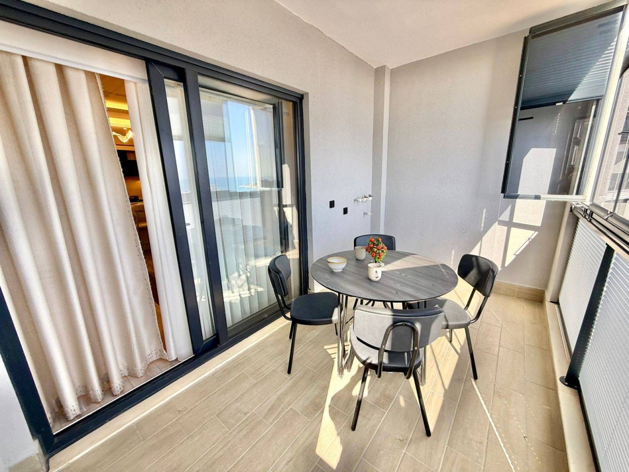 Mieszkanie 3 pokoi 110 m² Mezitli, Turcja
