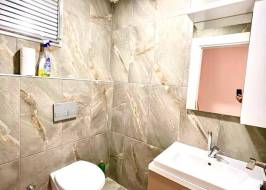 4cd92ea5-5afe-43d2-9864-f24420aae5d3_original