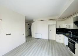 photo_5283159930334993112_y_original