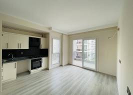 photo_5283159930334993116_y_original