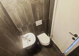 cc8cf42a-9494-469b-9a42-da24907d3771_original