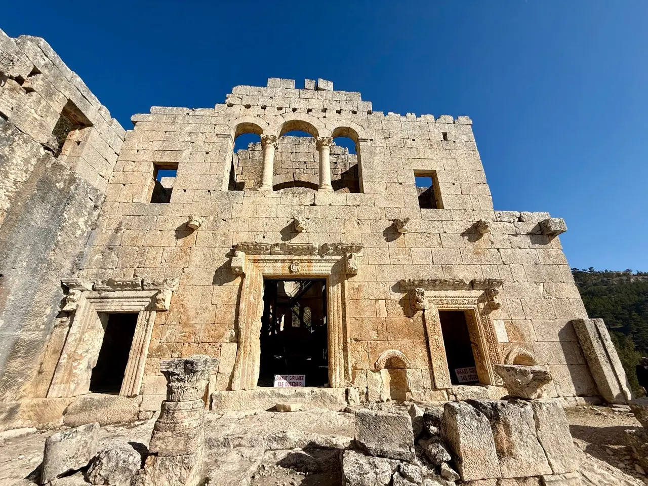 Alakhan Monastery is a complex of buildings of the fifth century