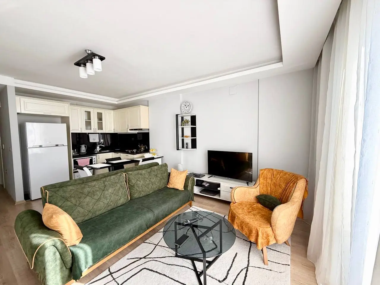 Spacious 1+1 apartment in Tece, Mersin - Lu187350zv