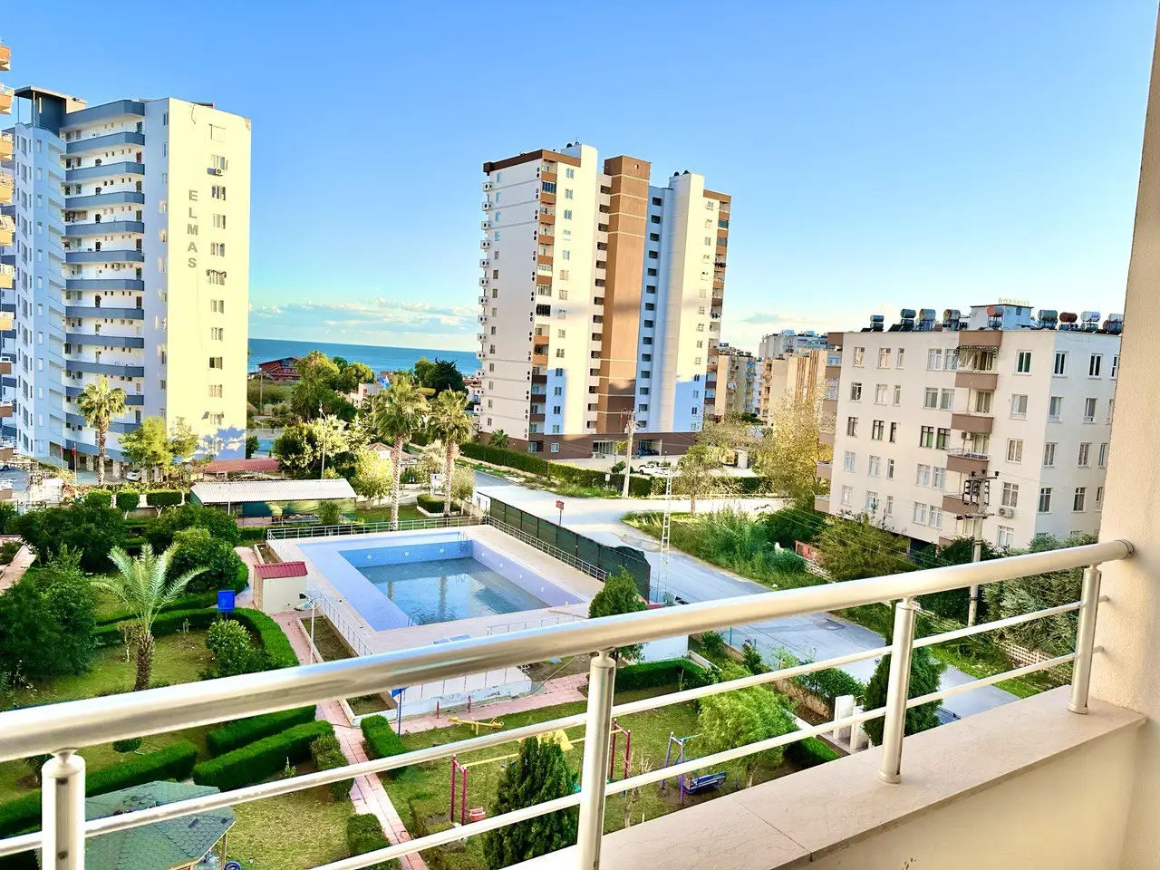 Furnished 2-bedroom apartment in Arpaçbakhşış, Mersin - ALARP21v