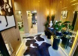 photo_5384343071996631587_y_original