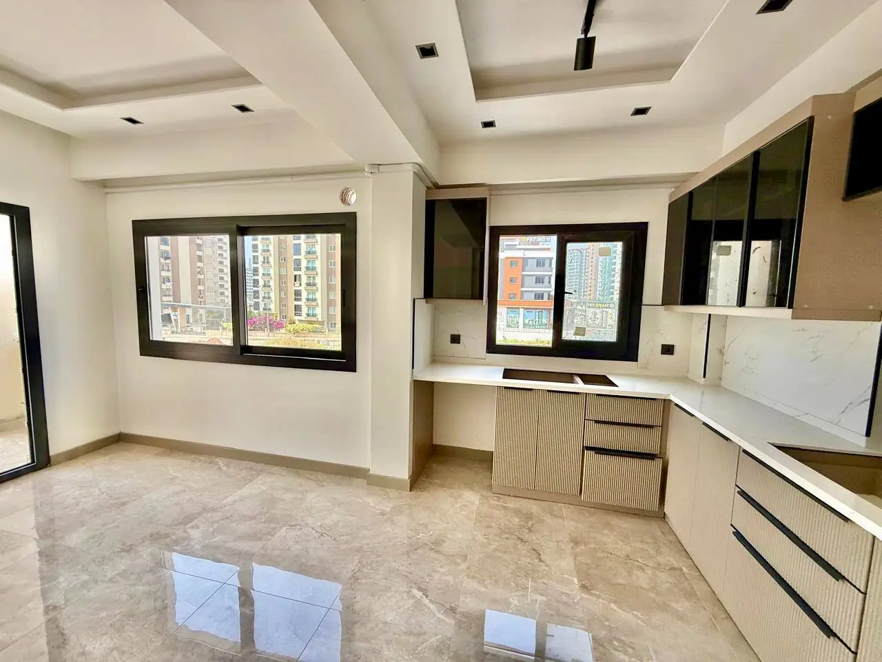 New residential complex in Mersin, apartments 2+1 - Ft75189v