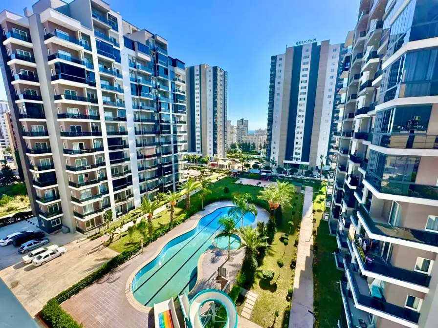Квартира 1+1 с мебелью и техникой рядом с морем в Тедже, Мерсин - Aa540657