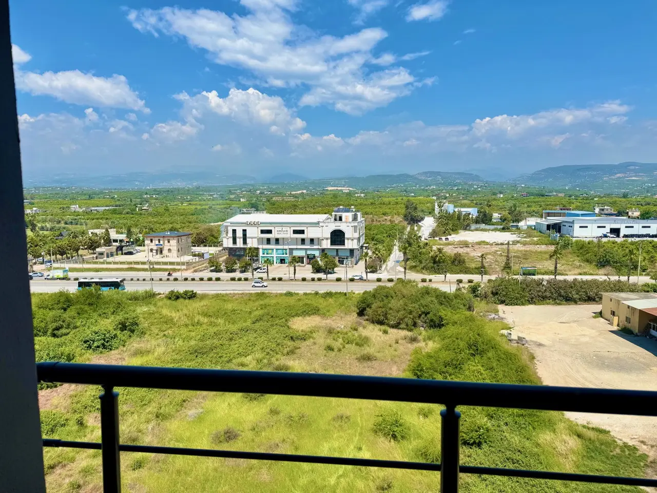 Mersin'de yeni bina 2+1, doğalgazlı ısıtmalı - Ft75178v