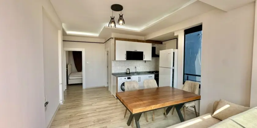 Квартира 1+1 с мебелью в Мерсине, Тедже - Ad500513