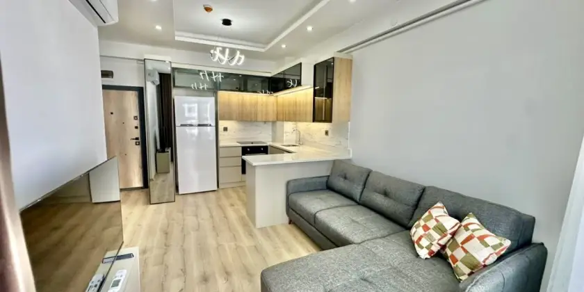 Квартира 1+1 с мебелью в новом комплексе в Тедже, Мерсин - Aa580741