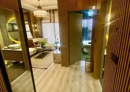 photo_5384343071996631603_y_original