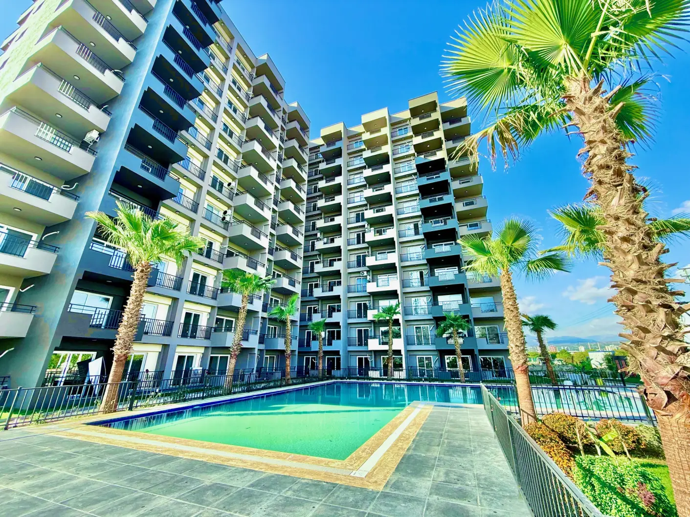 Preiswerte, große 1+1-Wohnung am Meer in Mersin, Cesmeli - SMH011v