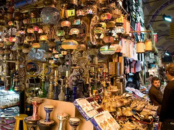 Большой выбор турецких сладостей Большой выбор турецких сладостей