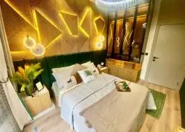 photo_5384343071996631595_y_original