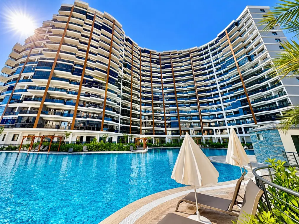 1+1 Duplex Apartments in a Premium Complex, Tomuk, Mersin - LV7799111
