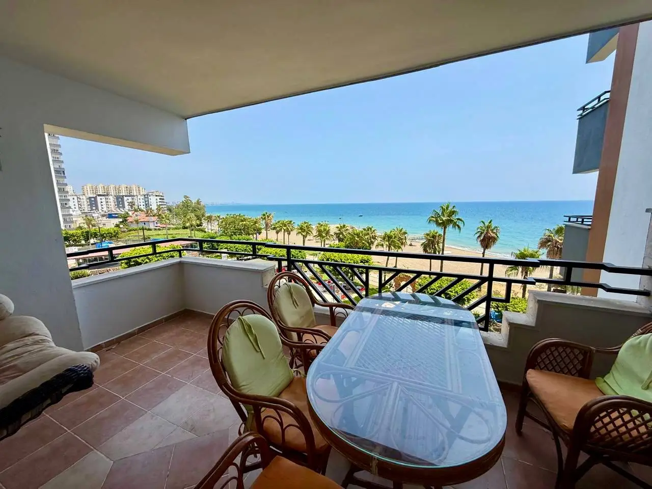 Бірінші жағалаудағы үлкен пәтер, Мерсин, Чесмелиде 3+1 - AL31415v