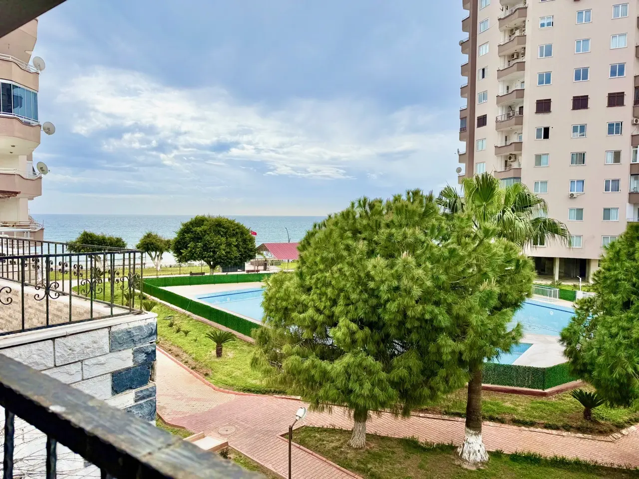 Duplex 6+2 in der ersten Zeile, mit Aufenthaltserlaubnis, mit Staatsbürgerschaft, Mersin - Ft62478v