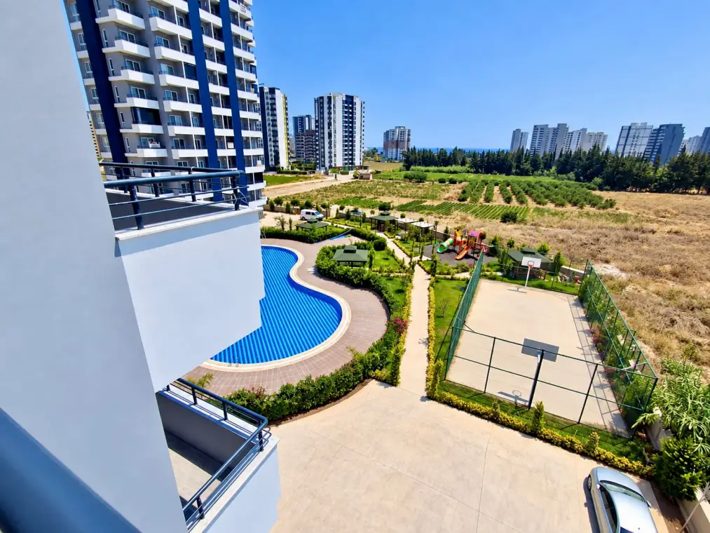 New complex of 2+1 comfort class apartments with sea views in Tece , Mersin - IBR002119