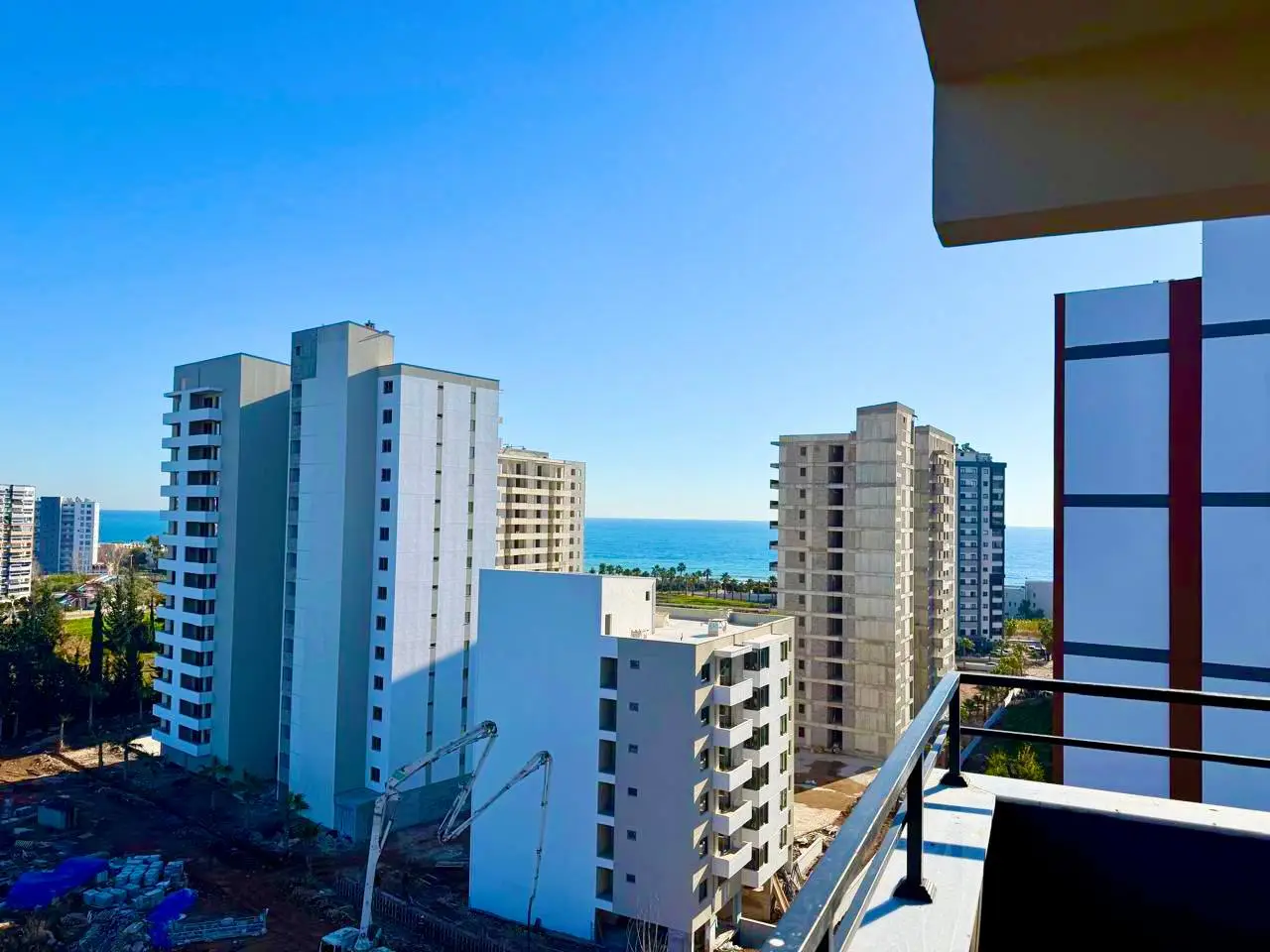 Mersin, Tece , kapalı yüzme havuzu ve doğalgaz bulunan bir kompleks içinde stüdyo daire - Aa30351w